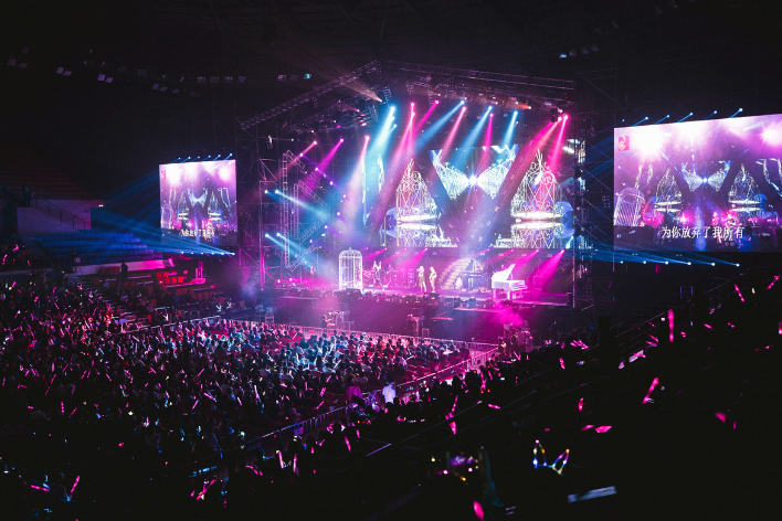 ENTERTAINMENT SHOWS